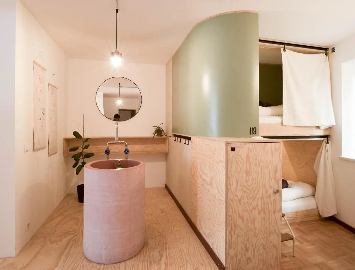 Montagu Hostel 因斯布鲁克