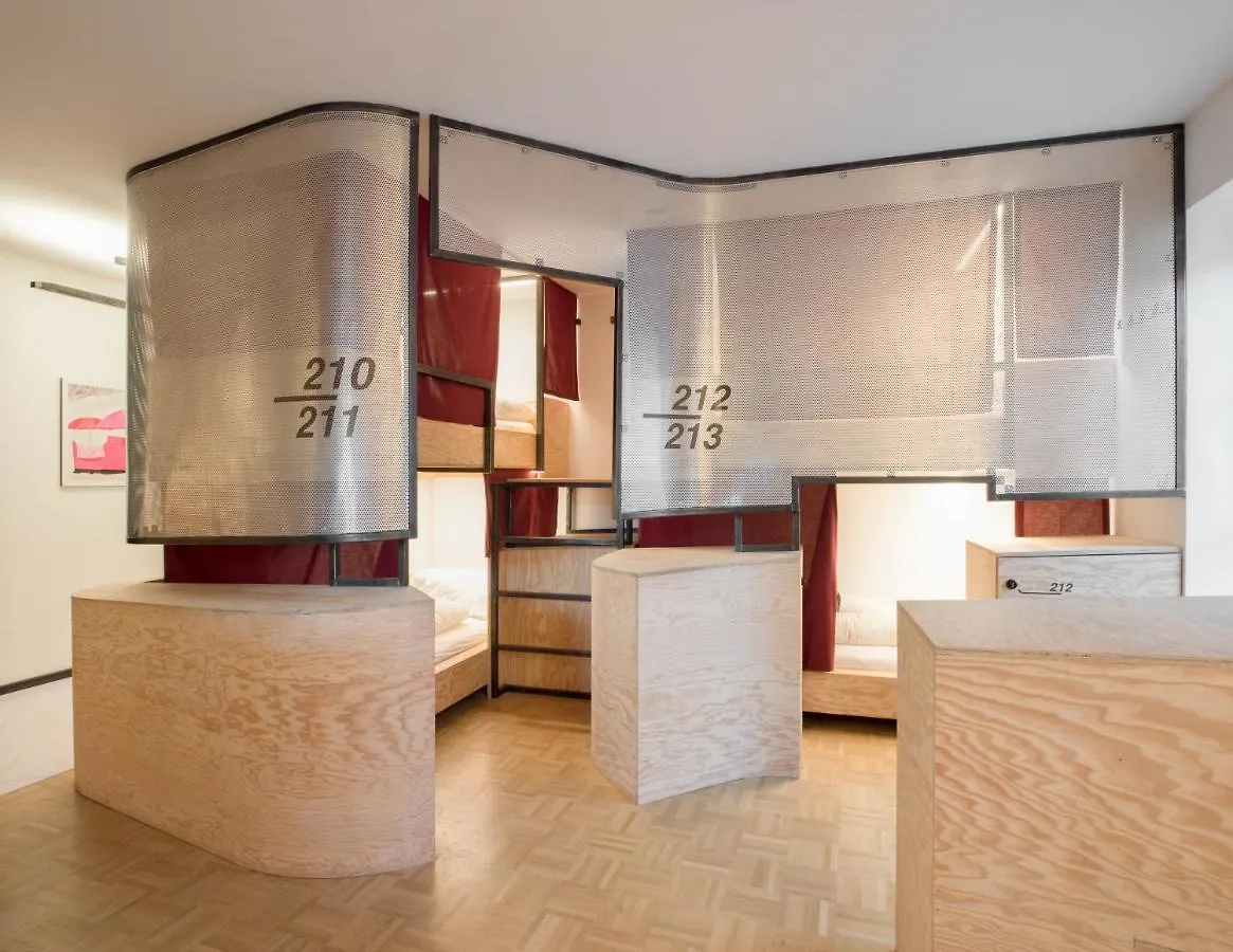 Montagu Hostel Innsbruck Austria