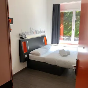 Easyhotel Zuerich City West 2*, 苏黎世 瑞士